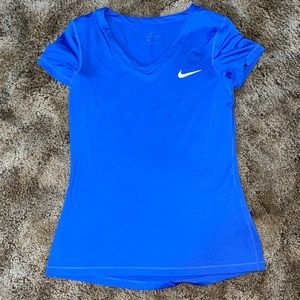 Size medium Nike dri fit shirt